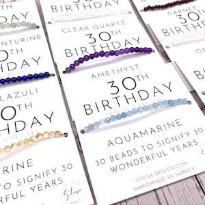 30.Geburtstag Armband mit natürlichen Kristallen - 30 Perlen für 30 Jahre - Set mit einer Büroklammer Kette