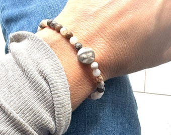 Lace Agate Gemstone Bracelet with Central Disc | Adjustable Stainless Steel