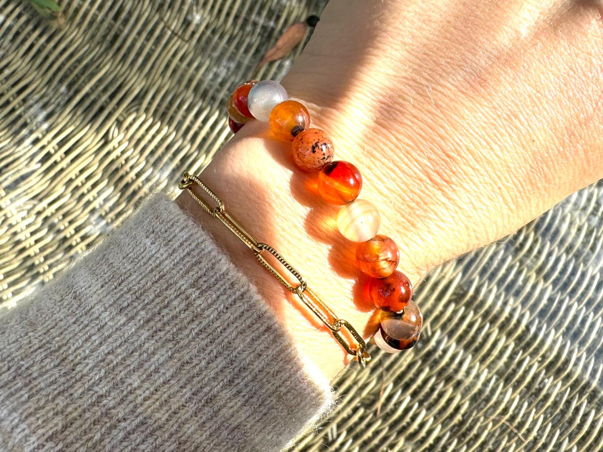 Tarsus Bracciale Con Pietre Laviche E Oli Essenziali Per Donna - Diffusore In Agata 8 Mm, Regolabile, Gioiello Dell'Amicizia