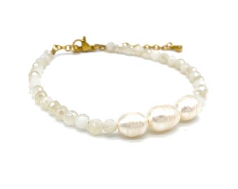 Freshwater Pearl Bracelet Beaded Bracelet with Adjustable Chain - Natural and Handmade Jewellery