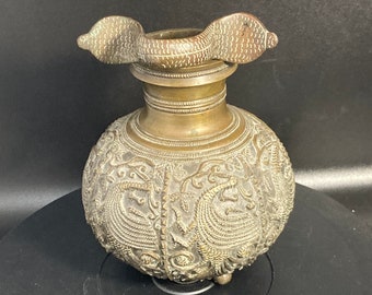 Original antique solid bronze Asian peacock,chased exotic bird decoration jug /carafe,snake shaped swing handle, scroll base ,bun feet,1047g