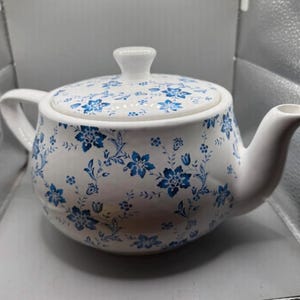 Massive blue and white teapot hand painted blue flowers pattern