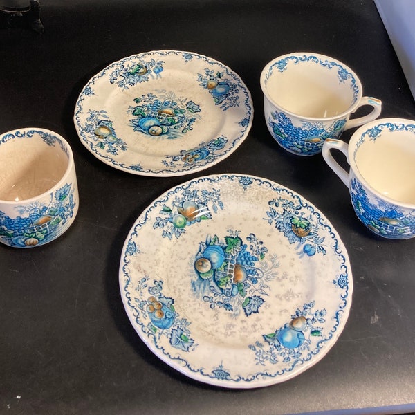 Vintage Mason's ironstone three coffee /teacups &2plates “fruit basket” ,white and blue with fruits hand painted proof decoration,England