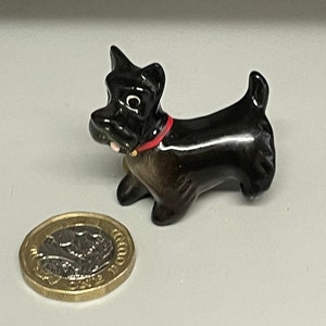 Vintage amerikanische kleine Hagen Renaker Porzellan Miniaturfigur eines Miniaturhundes