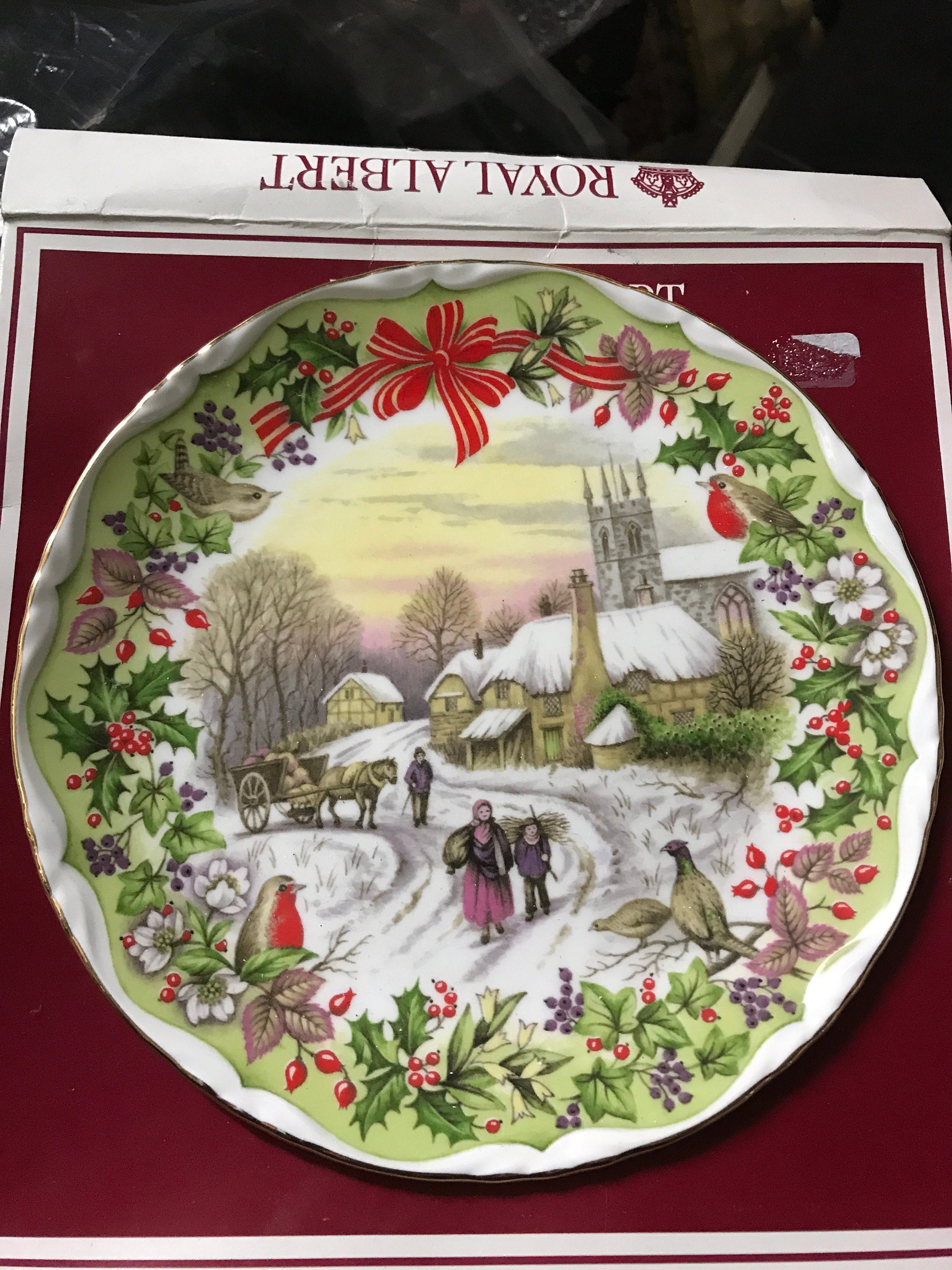 Royal albert cheap christmas plates