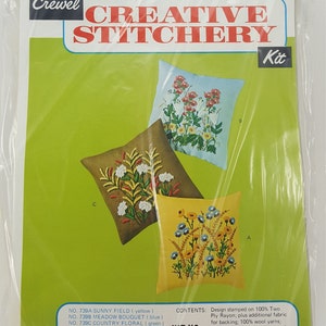 Vtg Crewel Creative Stitchery # 739 A &quot;Sunny Field&quot; Kit