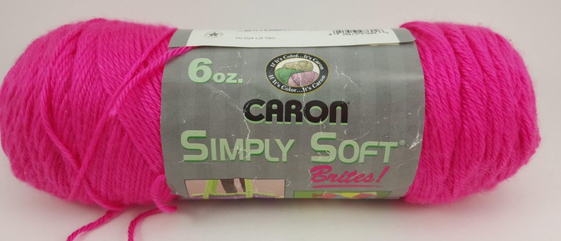 6 oz 315 yds Bright Pink Yarn # 9604 Watermelon No Dye Lot Yarn 100/% Acrylic Caron Simply Soft Brites Yarn