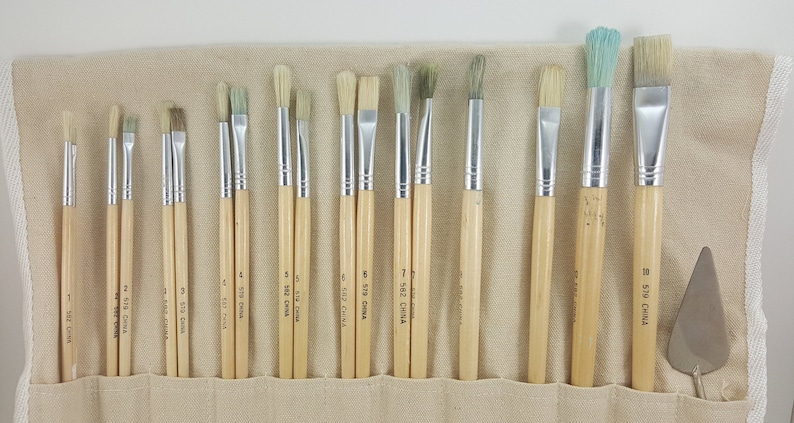 Artist Brushes Craft Brushes Set Of 18 Brushes Small Trowell Canvas Fabric Holder-Used Wooden Handles brushes Paint Brushes