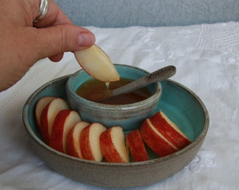 Apple and honey plate set ceramic, Apple and honey dish, Rosh hashanah ceramic plate, Jewish gifts, Rosh Hashana gift, Jewish wedding gift,