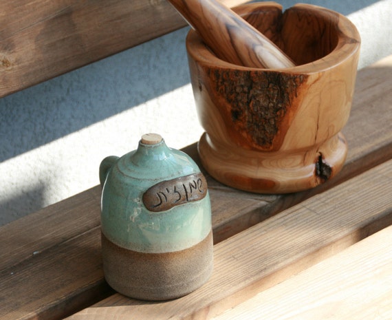 Large Ceramic Oil Bottle, Rustic Farm House Decor , Olive Oil Bottle, Oil  Dispenser Cruet, Housewarming Gift, Wedding Gift 