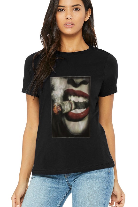 SMOKING Cigar Girl T-shirt Dope Assorted Color Best Seller BURNING