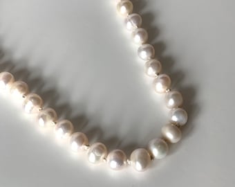 Court - Hand Knotted White Pearl Choker Necklace. Pearl Choker Necklace. Pearl Necklace Unisex. Pearl Necklace Beaded Pearl Necklace Bridal