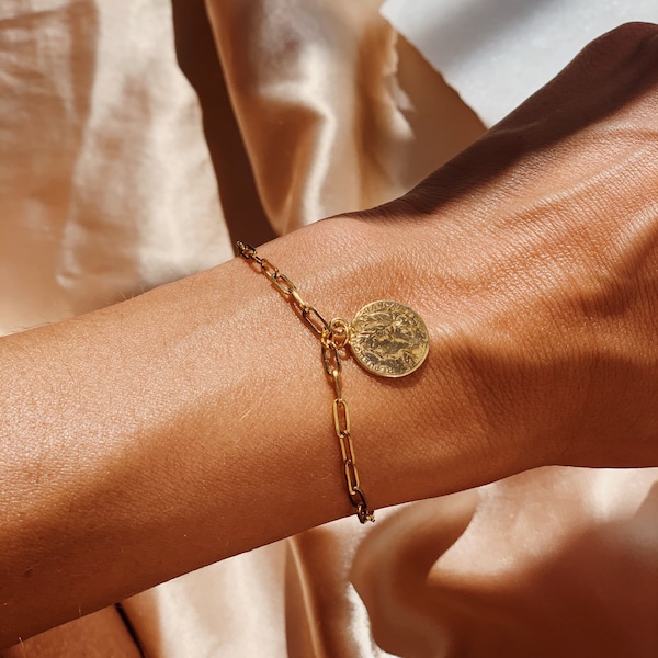 Ines - Gold Coin Link Chain Bracelet. Layering Bracelet. New Trend. Gold Coin Bracelet. Gift Idea. Ancient Greek Jewelry