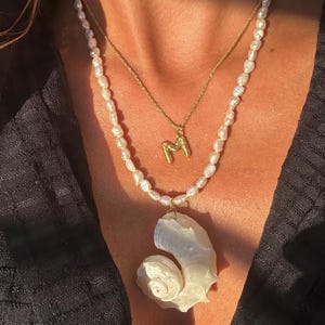 Conch Shell and Irregular Pearl Necklace, Handmade Coastal Statement Jewelry, Chunky Boho Necklace for Beach Lovers