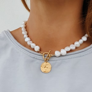 Lucie - Baroque White Freshwater Pearl Necklace With Gold Coin Pendant. Pearl Necklace With Pendant. Pearl Necklace Choker. Necklace Gold