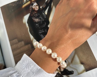 Court - White Round Freshwater Pearl Bracelet. Pearl Bracelet for Women. Pearl Silk Cord Gold.  Pearl Bracelet for Bride. Stack Bracelet