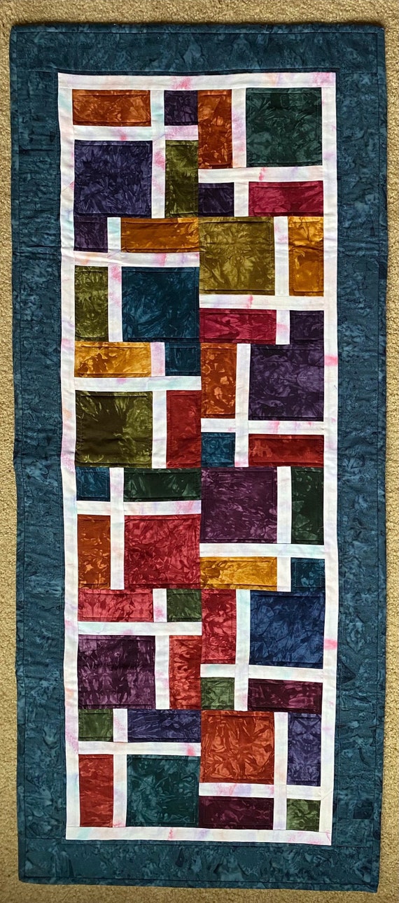 Table Runner 21” x50”