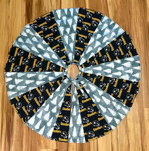 Pittsburgh Christmas Tree Skirt: Reversible Cotton 40" Diameter