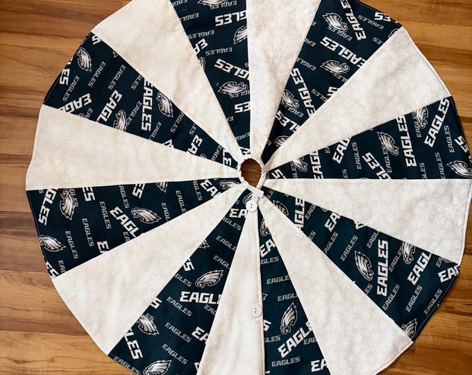 Philadelphia Christmas Tree Skirt: Reversible Cotton 40" Diameter