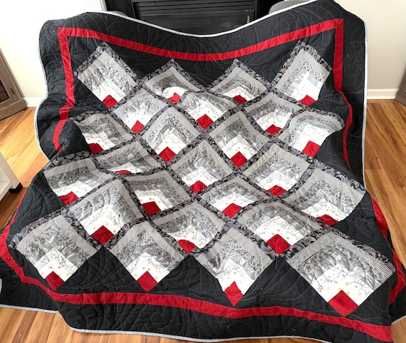 Quilt / Wedding / anniversary / birthday, Custom Quilted Cotton, 83" x 83"