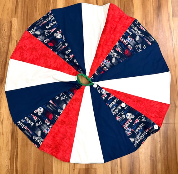 New England Christmas Tree Skirt: Reversible Cotton 40" Diameter