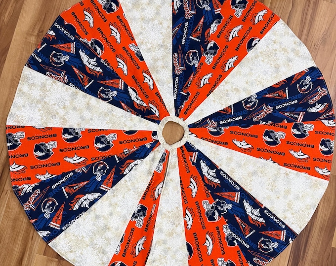 Denver Christmas Tree Skirt: Reversible Cotton 40" Diameter