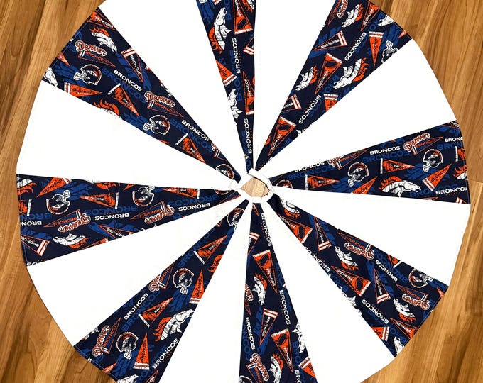 Denver Christmas Tree Skirt: Reversible Cotton 40" Diameter