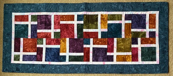Table Runner 21” x50”