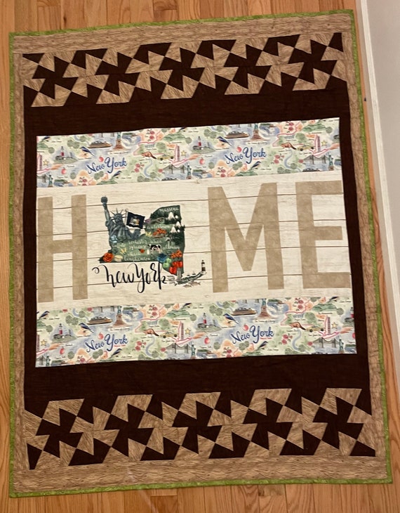 New York “ there’s no place like home” custom homemade one-of-a-kind 47“ x 63“ quilt with Matching pillow