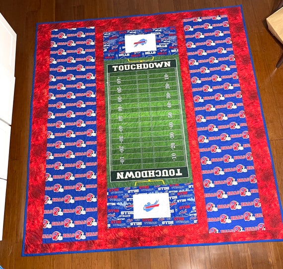 Home town teams HOMEMADE custom quilt 68” x 72” another one of a kind and a free purse