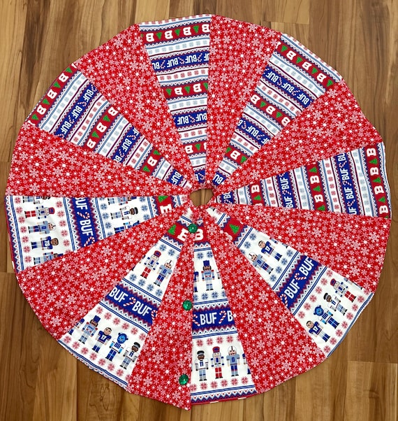 Buffalo Christmas Tree Skirt: 40" Cotton Reversible