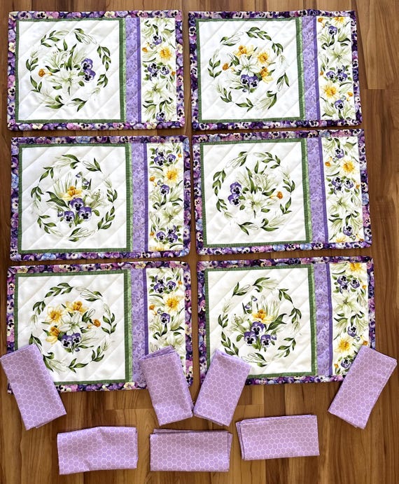 Pansies Placemats & Napkins Set: Quilted Table Decor