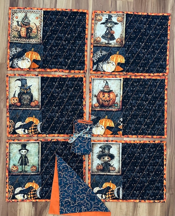 Halloween REDUCED! Placemats Set: Extra Large with Matching Napkins
