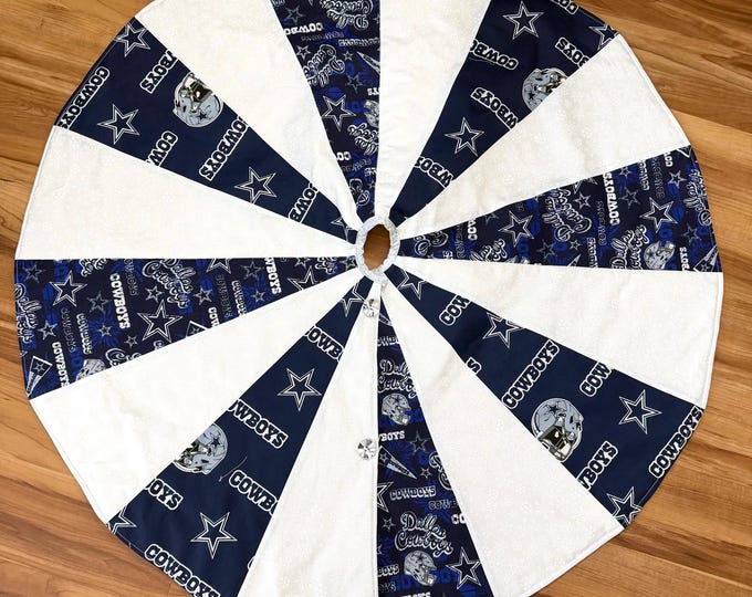 Dallas Cowboys Tree Skirt: 40" Cotton Christmas Decor