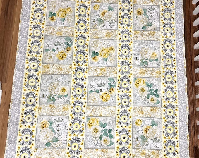 Queen Bee and yellow roses homemade custom quilt 60” x 65”