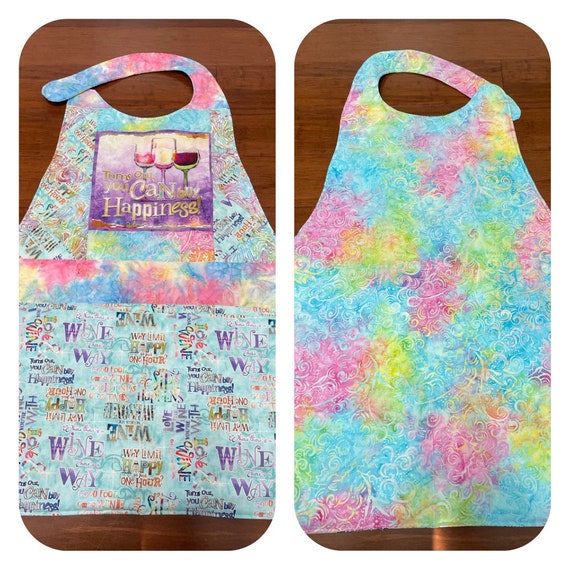 Apron for adults / gift / apron for gardening, dog washing, artist or eating / clothing protectors padded with batting and has pockets