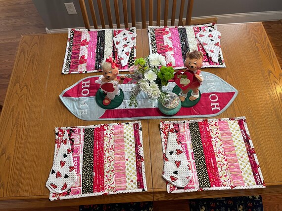 Valentines Day 9 piece set Island runner / placemats / dresser scarf 12” x 41” / 4 placemats 14” x 18”with napkins