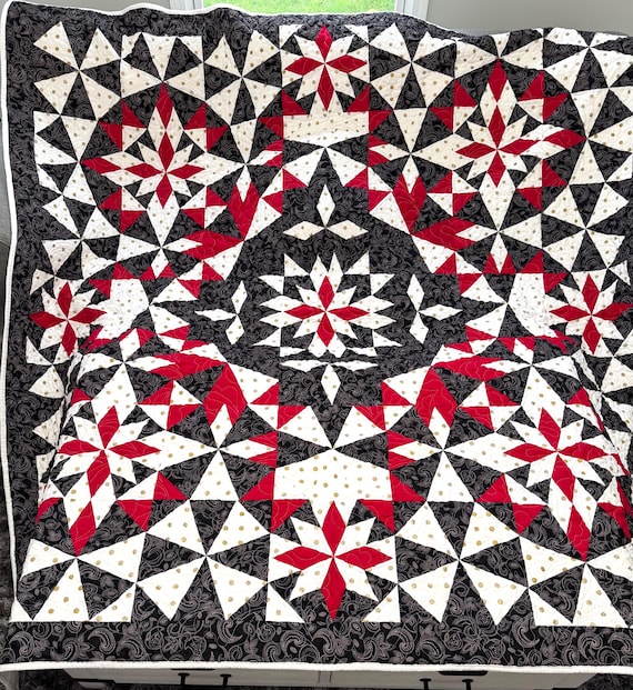 Homemade Cotton Quilt 83” x 83” swirling Quilting Patterns