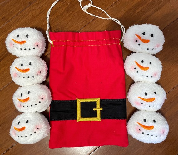 Santa indoor snowball fight bags with 8 snowballs 7 1/2” x 10 1/2“ Office, family or kid party!!