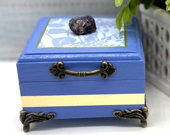 Raw Amethyst Stone Box, Blue Stash Box, Antique Style Blue Jewelry Box, Small Ring Box, Crystal Storage Box