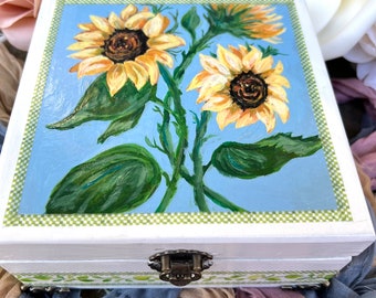 Medium-size Painted Sunflower Keepsake Box,  Box with Padded Lining, Large Wood Jewelry Box, Personalized Trinket Box