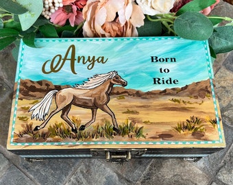 Large handpainted trinket box, horse theme jewelry box, born to ride trinket box, horse lover gift idea, horse themed decor, memory box