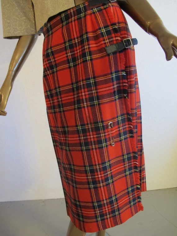 Red vintage, tartan kilt skirt
