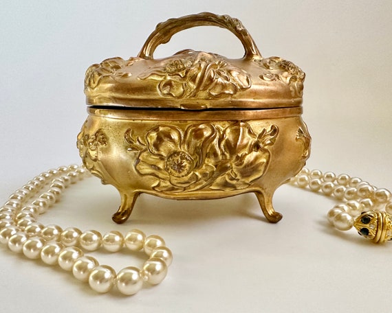 Jewelry Casket Covered in Blossoms by Jennings Br… - image 2