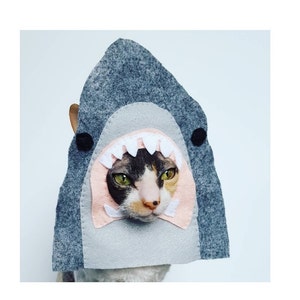 Shark Hat for Cats or small pets