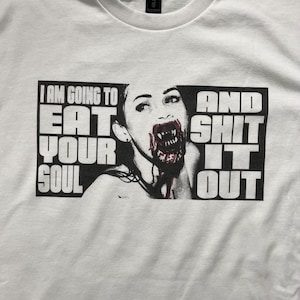 Camiseta "Jennifer vai devorar sua alma"