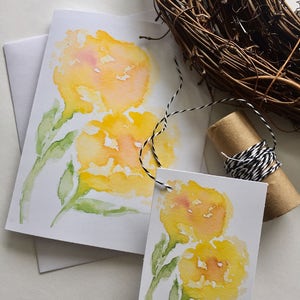 Greeting card watercolour illustration of yellow mellow florals  + matching gift tag