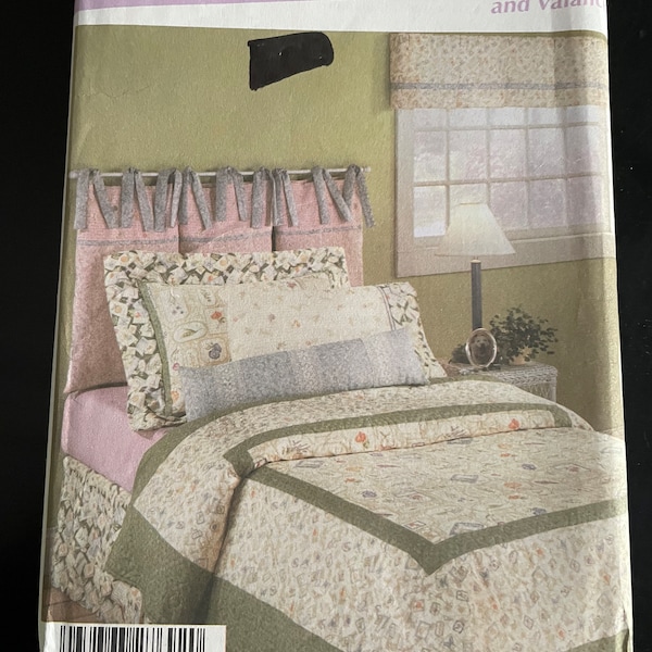 NEW UNCUT Simplicity 5072 sewing pattern easy quilted bedding and valance quilt dust ruffle headboard pillow, case, sham