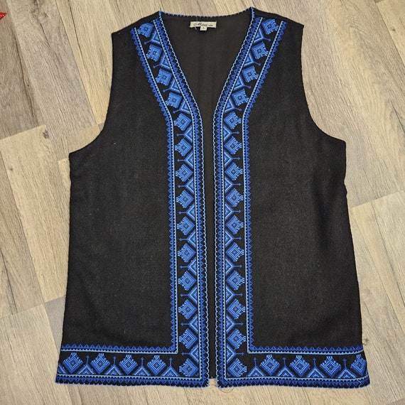 Gilet brodé homme sale