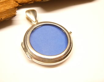 Locket to open, made of sterling silver, jewelry for women